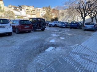 Reparar parking carrer Lleida